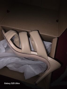 Women’s Nude Strappy High Heel Sandals - Classic Neutral